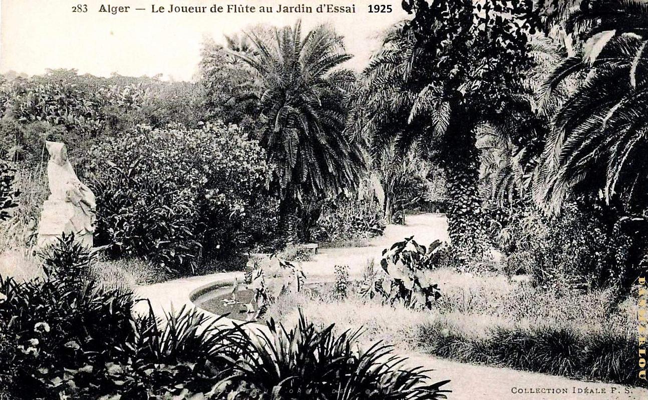 Alger - Jardin d'Essai- Joueur de Flute - 1925.jpg